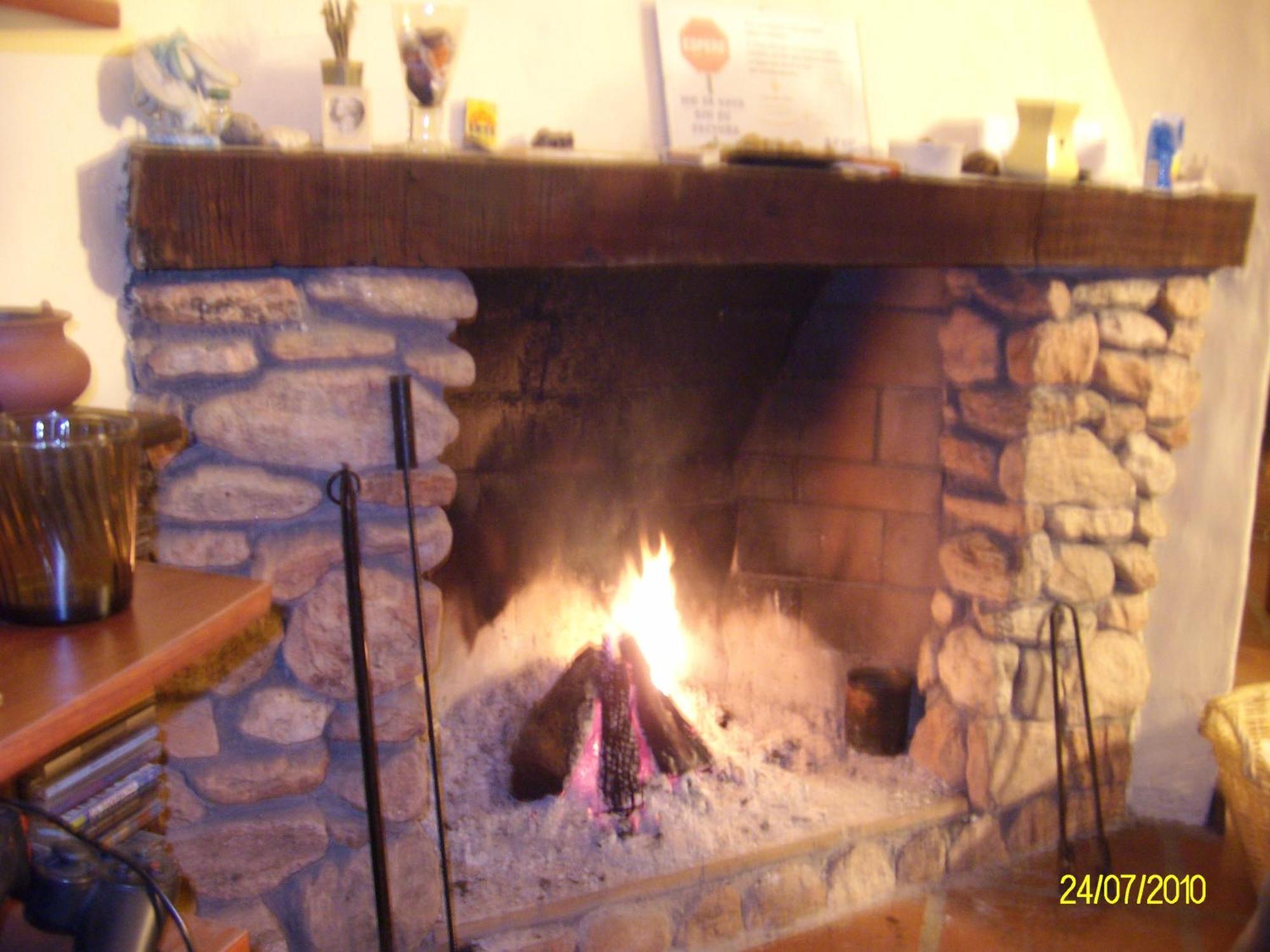 Ernes Huasi *