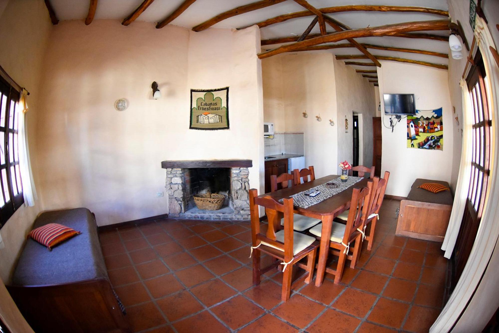 Ernes Huasi Lodge *